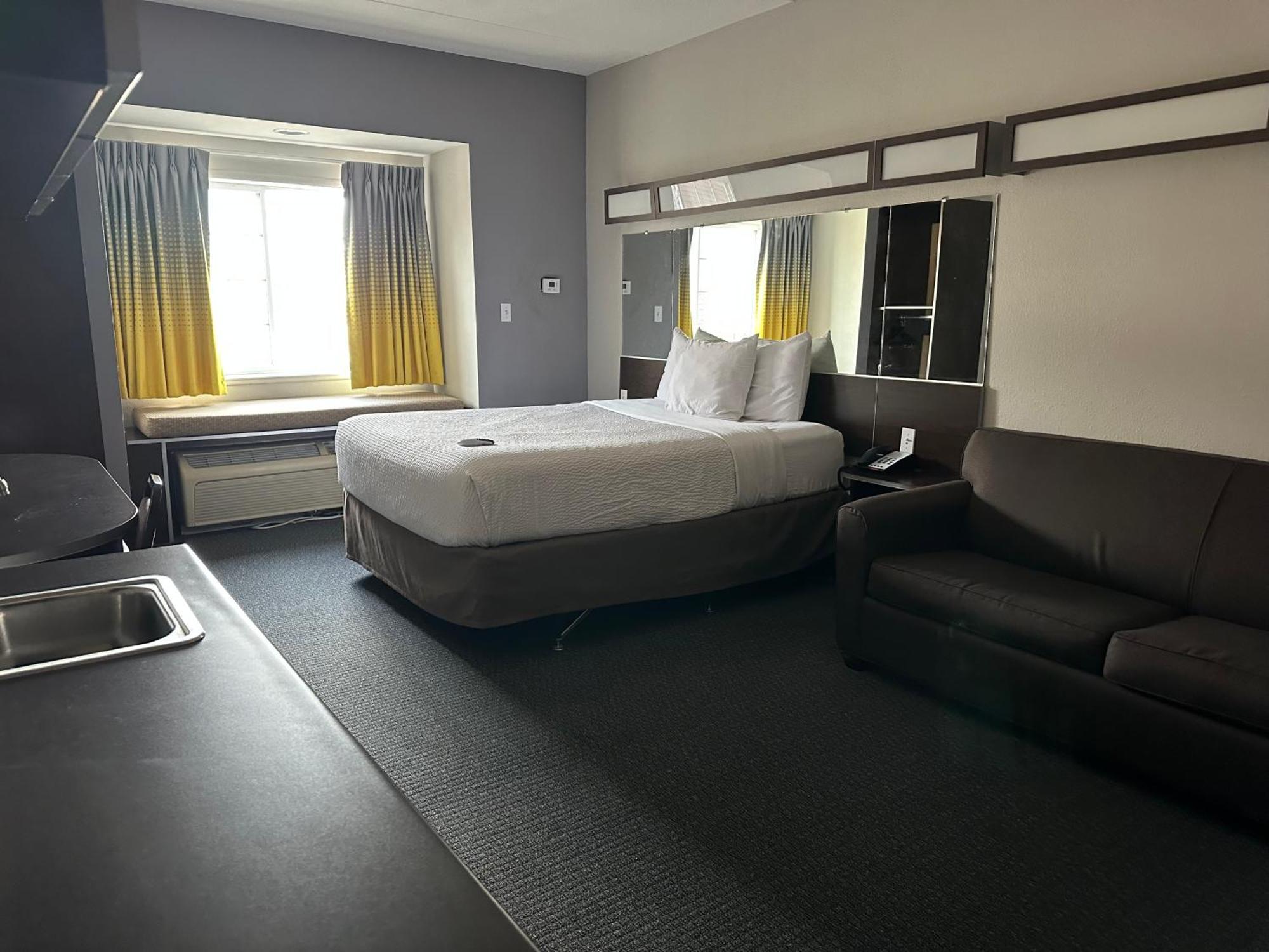Microtel Inn & Suites By Wyndham Quincy Downtown - River Area Exterior foto